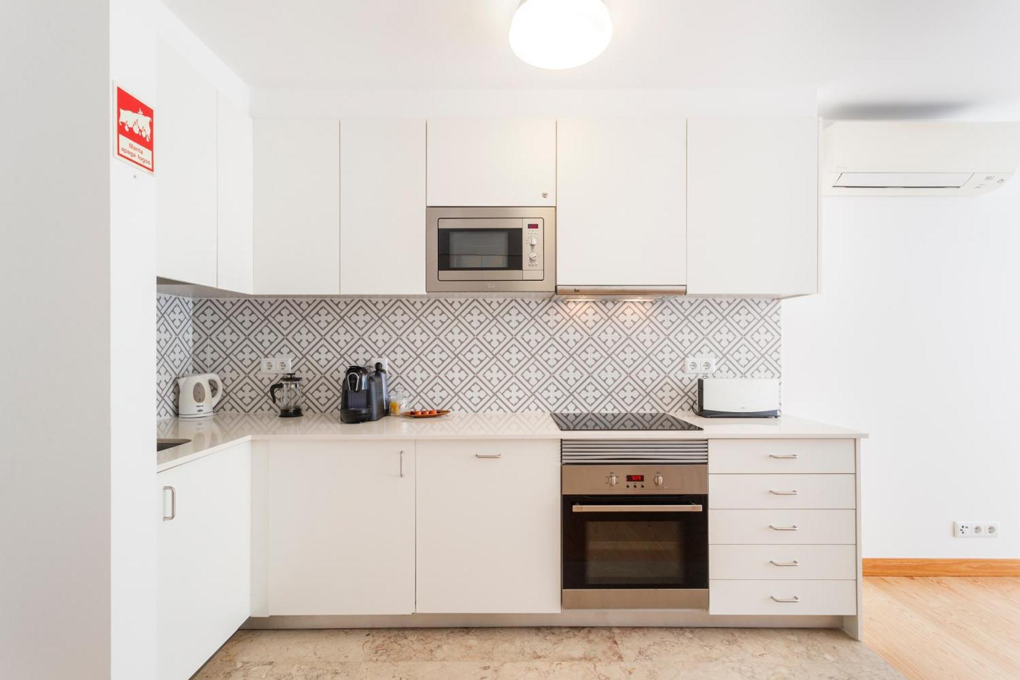 Barbadinhos Apartments In Lisbon Historic Neighborhood Экстерьер фото