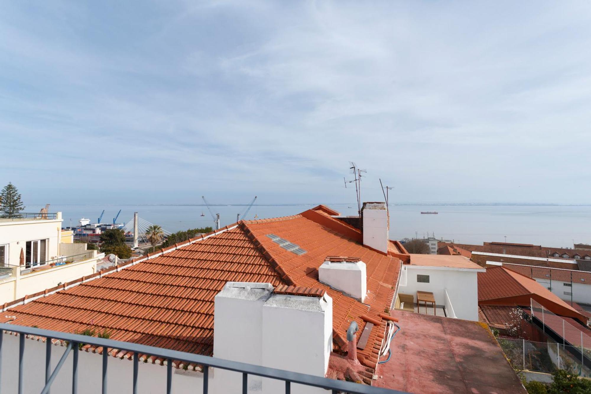 Barbadinhos Apartments In Lisbon Historic Neighborhood Экстерьер фото