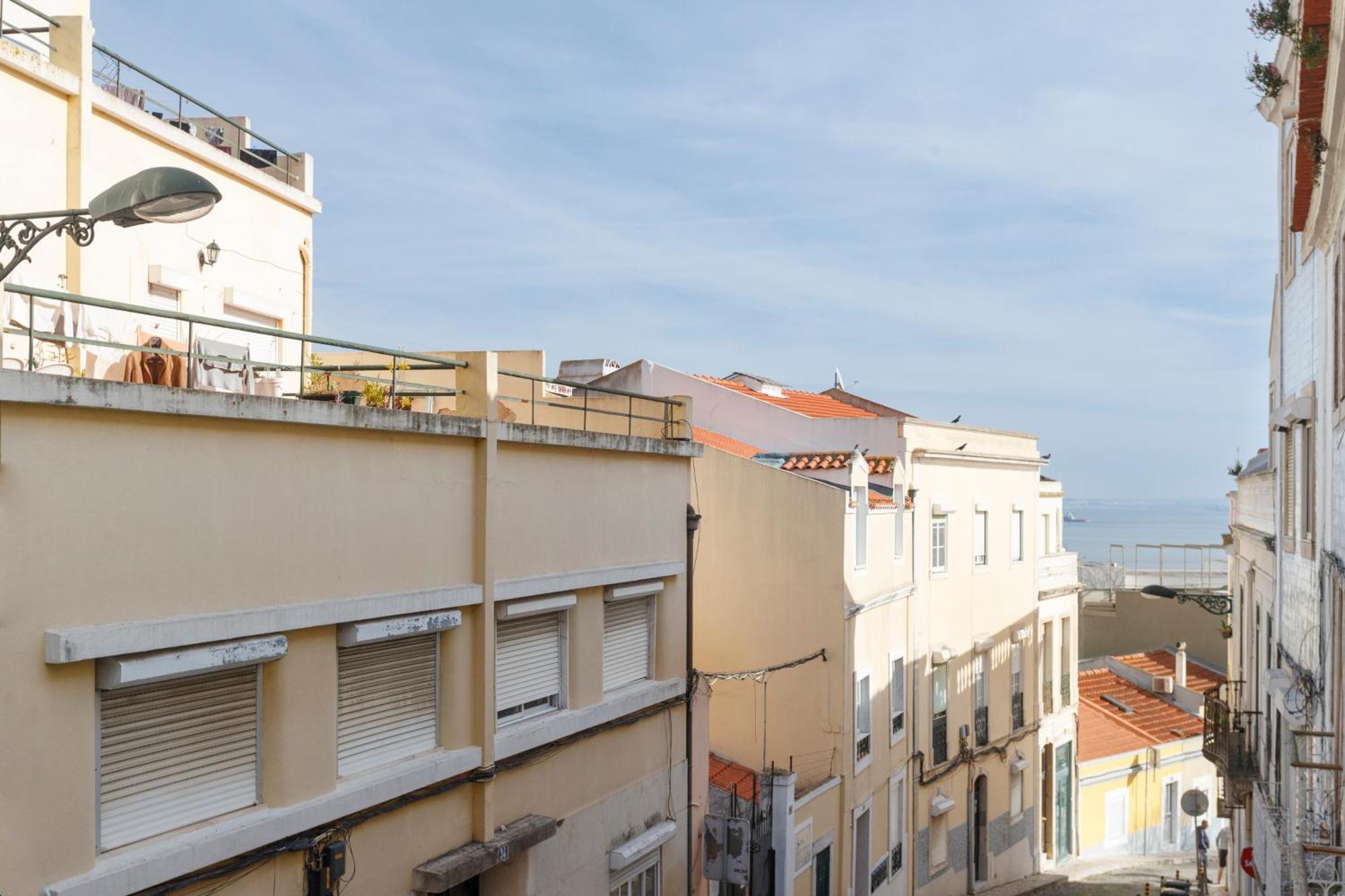 Barbadinhos Apartments In Lisbon Historic Neighborhood Экстерьер фото